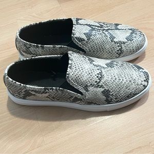 George Snake Skin Womens Slip On Shoes